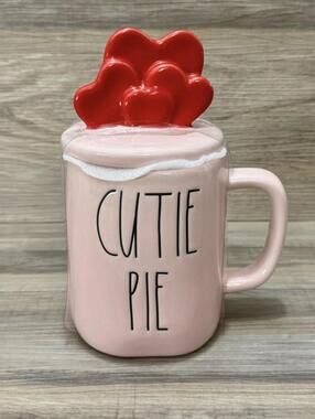 Rae Dunn Cutie Pie Mug W/Heart Bundle Topper Ceramic Coffee Cup New